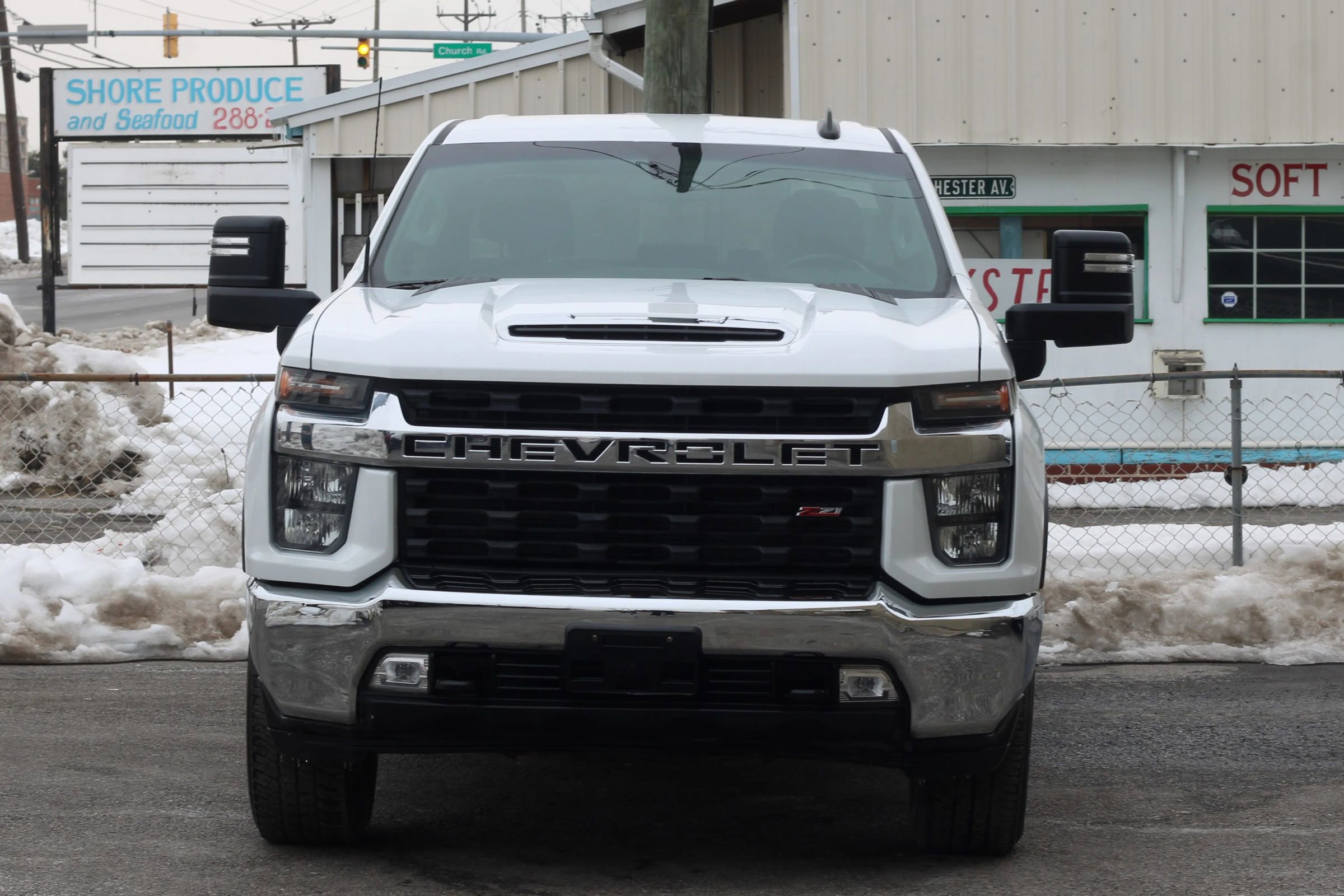 Used 2023 Chevrolet Silverado 2500 LT w/ Convenience Package image 2