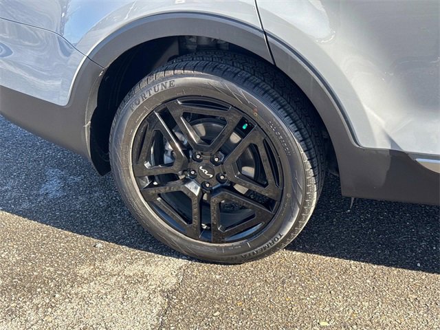 Used 2023 Kia Telluride EX X-Line image 12