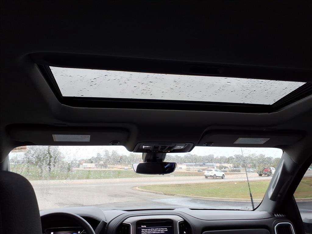 Used 2023 GMC Sierra 2500 Denali w/ Denali Black Diamond Edition image 11