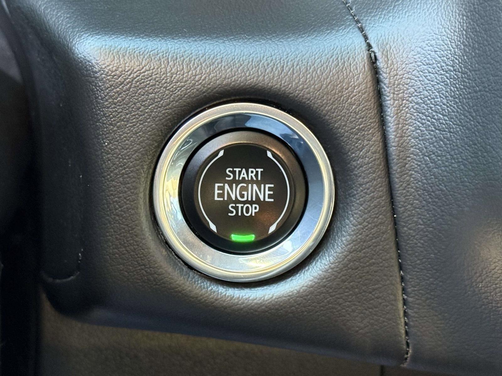 Certified 2023 Chevrolet Suburban High Country image 16