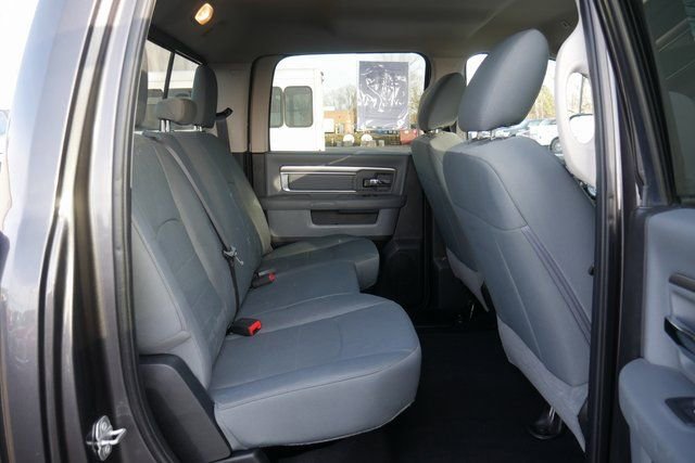 Used 2018 RAM 3500 SLT w/ Luxury Group image 25