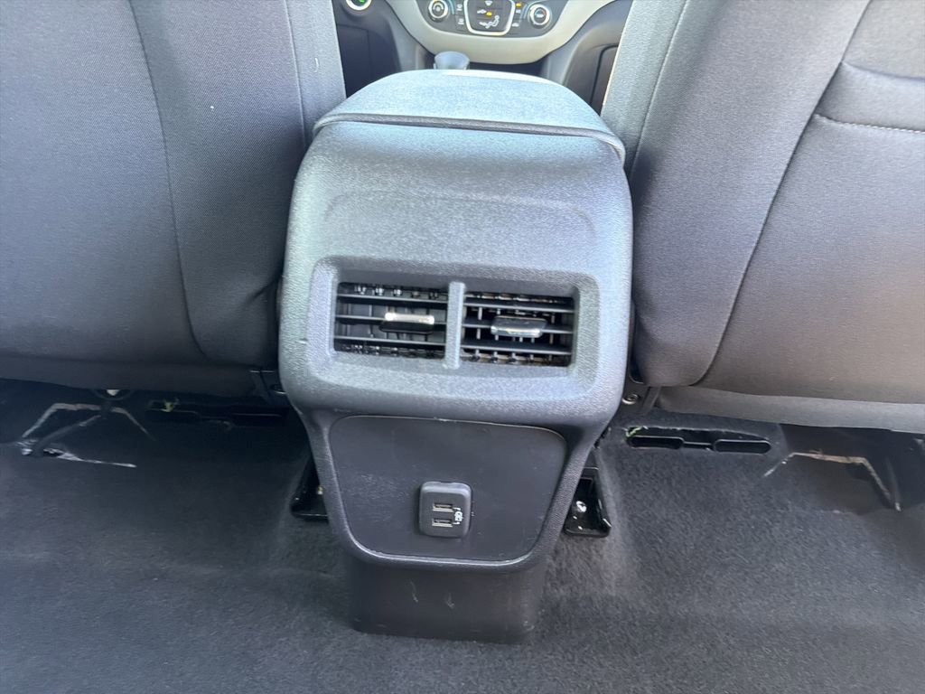 Used 2022 Chevrolet Equinox LS FWD image 20