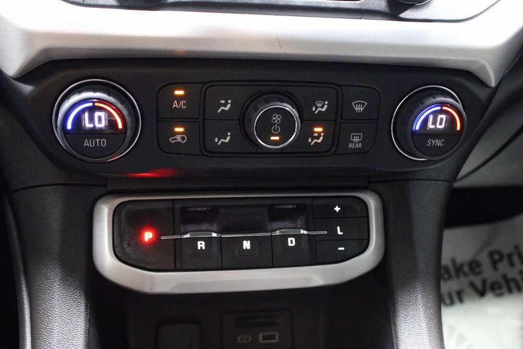 Used 2023 GMC Acadia SLE w/ Driver Convenience Package image 31