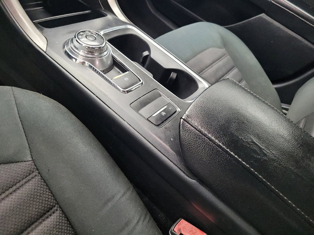 Used 2018 Ford Fusion SE w/ Fusion SE Technology Package image 26