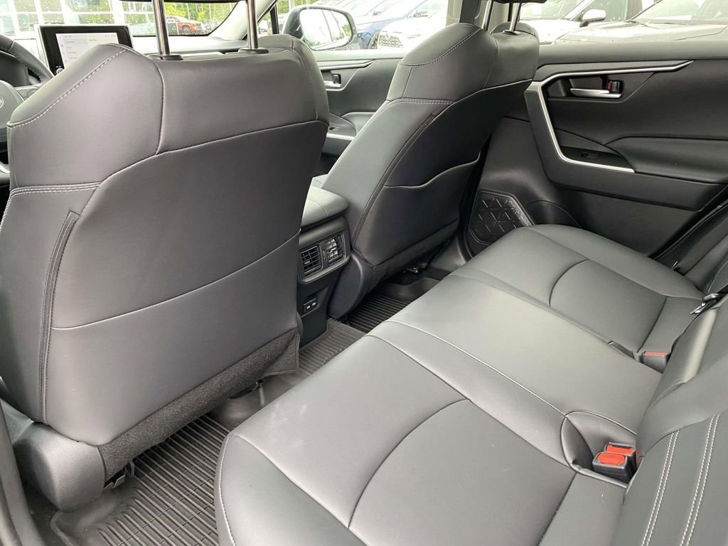 Used 2025 Toyota RAV4 XLE Premium FWD image 15
