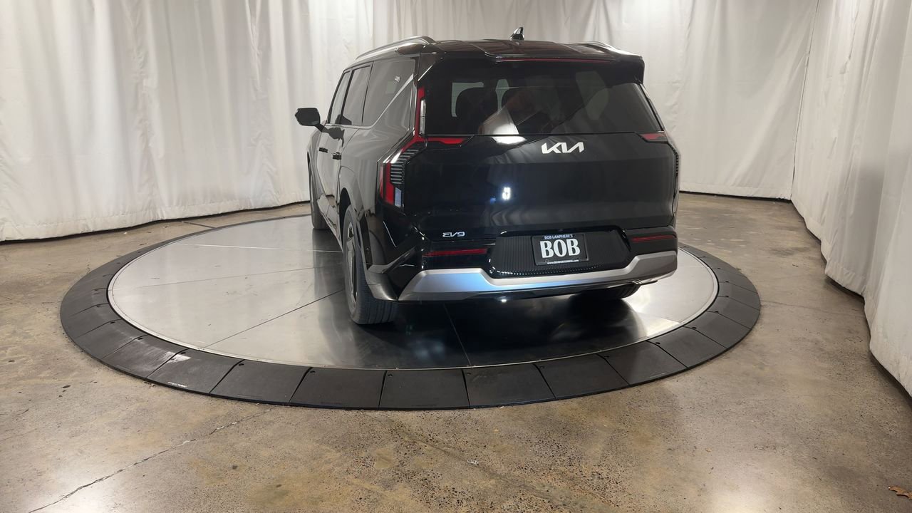 New 2026 Kia EV9 Land image 7