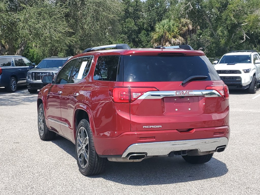 Certified 2019 GMC Acadia Denali w/ Technology Package FWD image 4