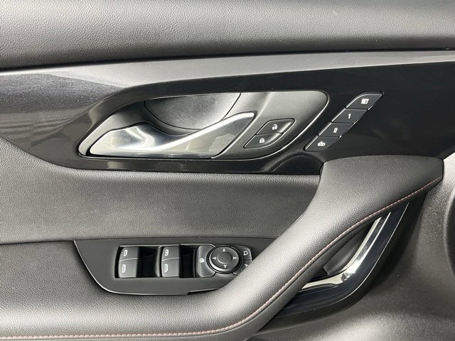 Used 2024 Chevrolet Blazer RS w/ Enhanced Convenience Package image 21