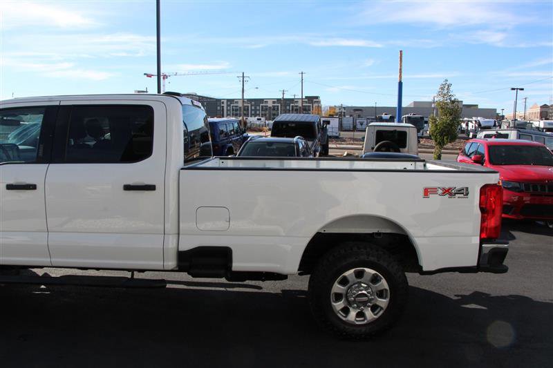 Used 2023 Ford F350 XLT w/ FX4 Off-Road Package image 6