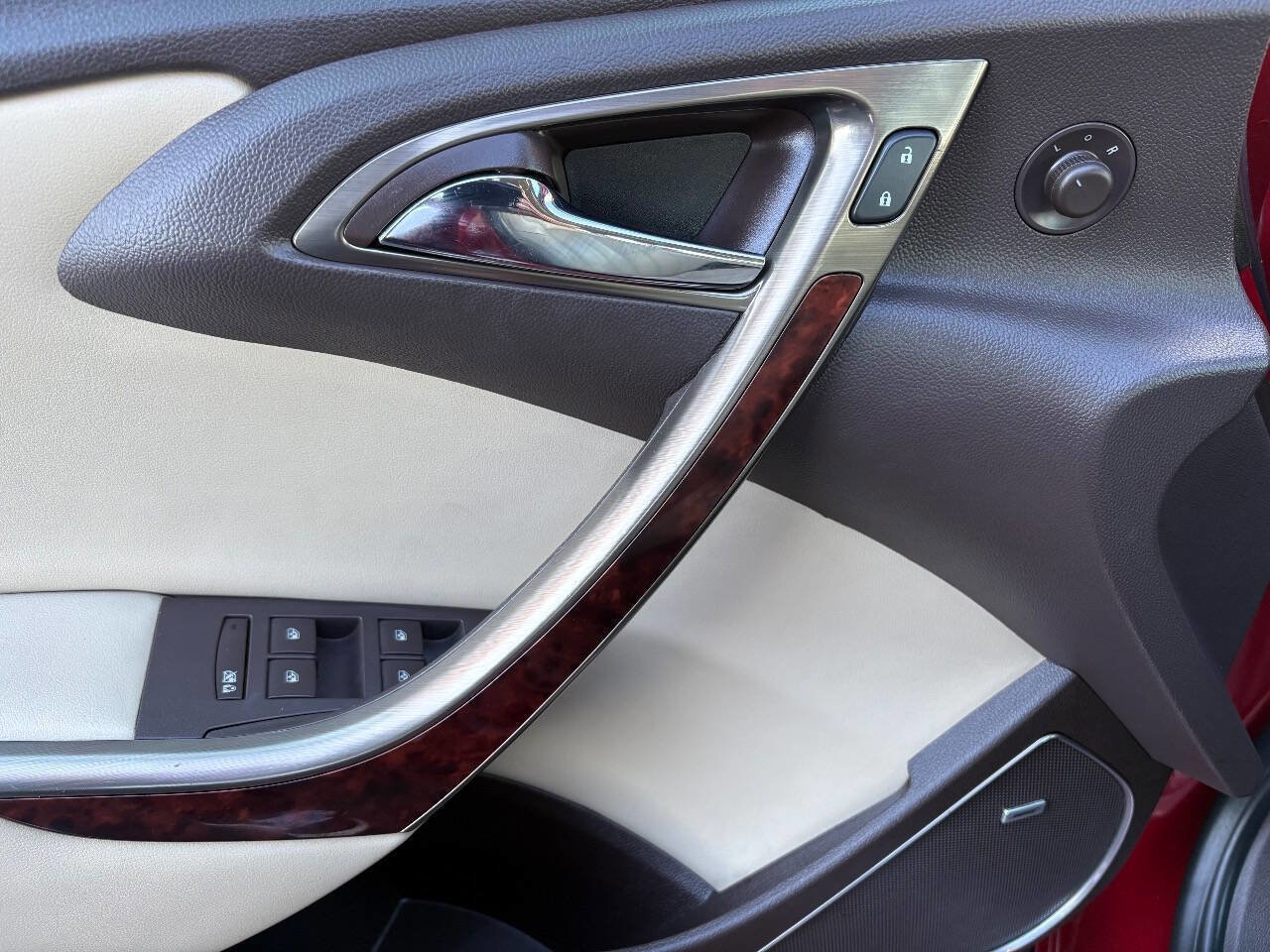 Used 2013 Buick Verano Leather image 13