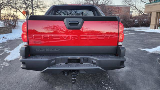 Used 2003 Chevrolet Avalanche 4x4 w/ Suspension Package, Off-Road image 10