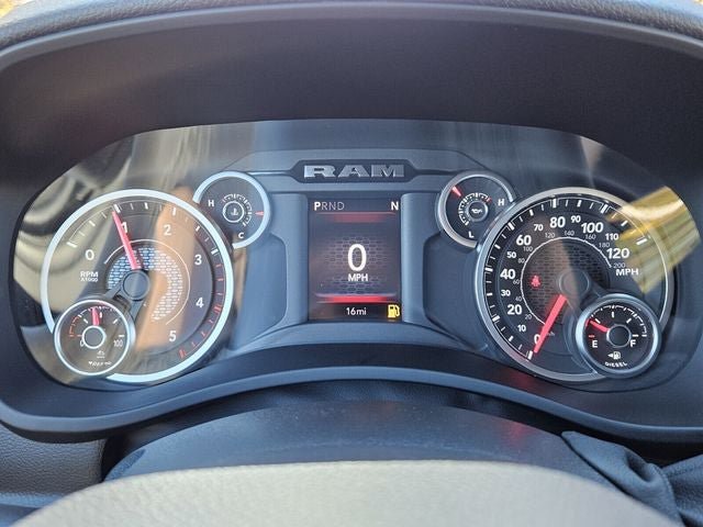 New 2026 RAM 2500 Big Horn AWD/4WD image 23