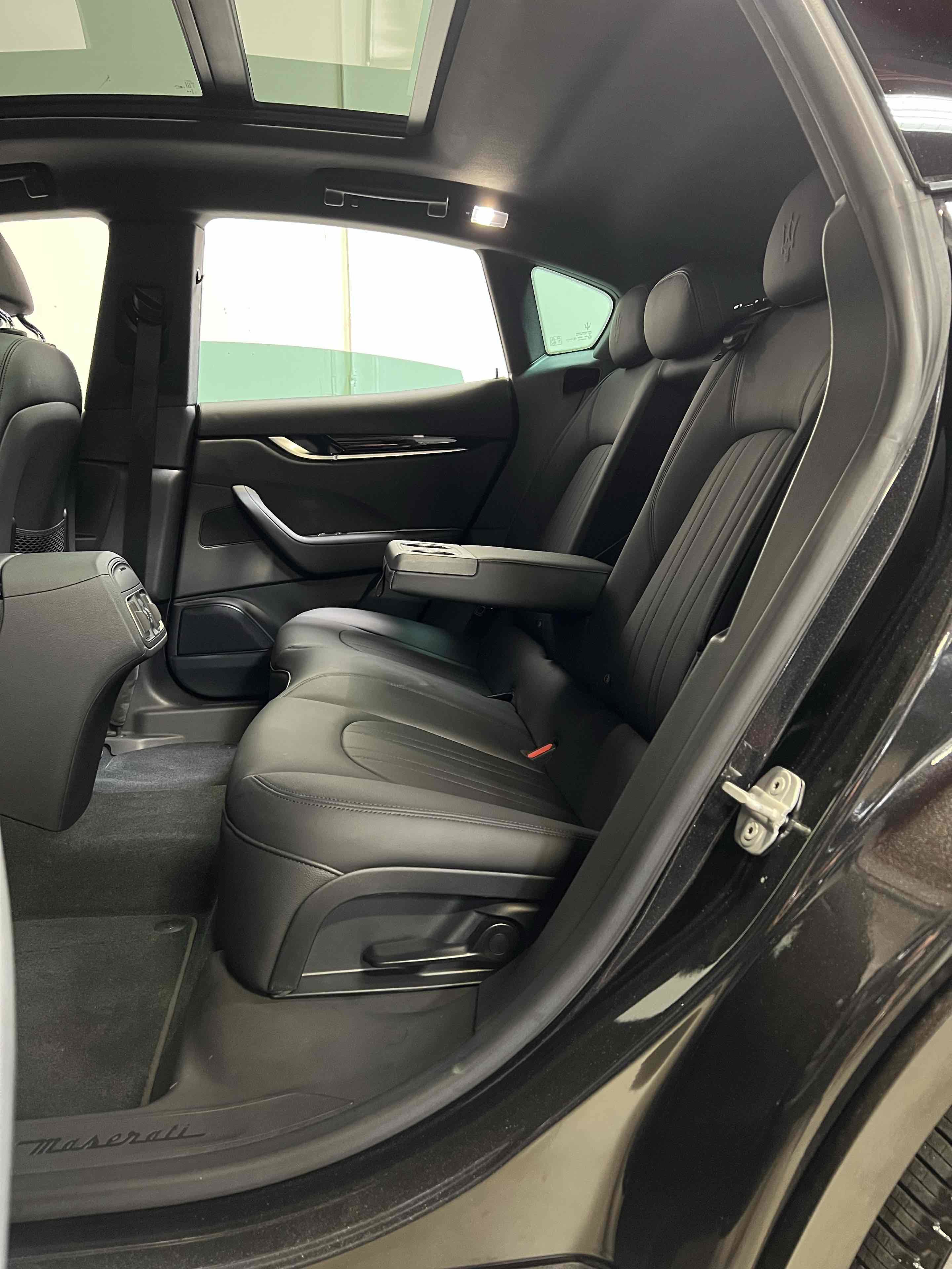 Used 2023 Maserati Levante Modena AWD/4WD image 35