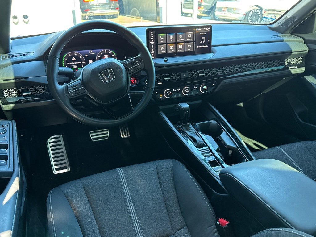 Used 2025 Honda Accord Sport image 7