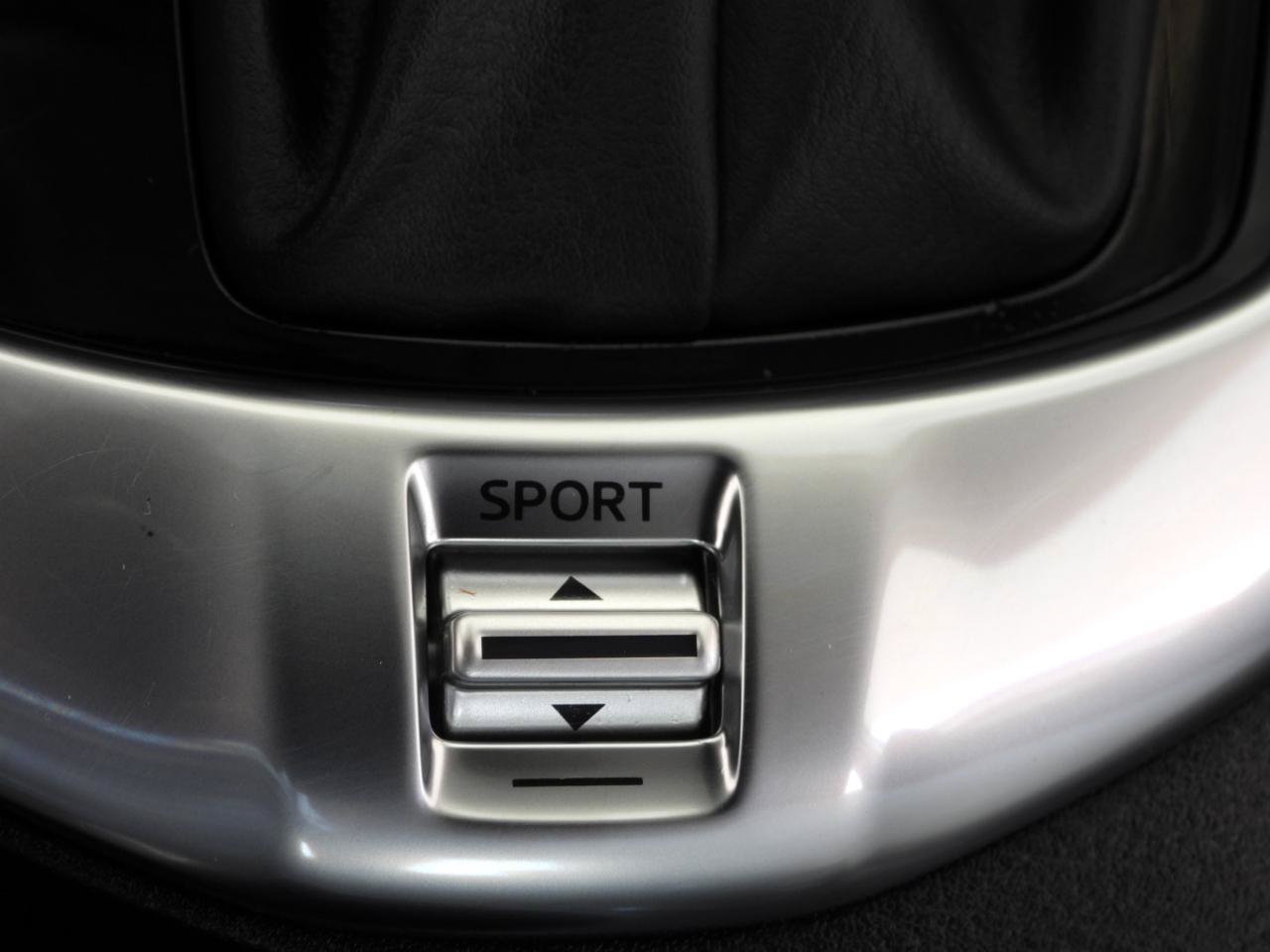 Used 2020 Toyota Yaris XLE FWD image 58