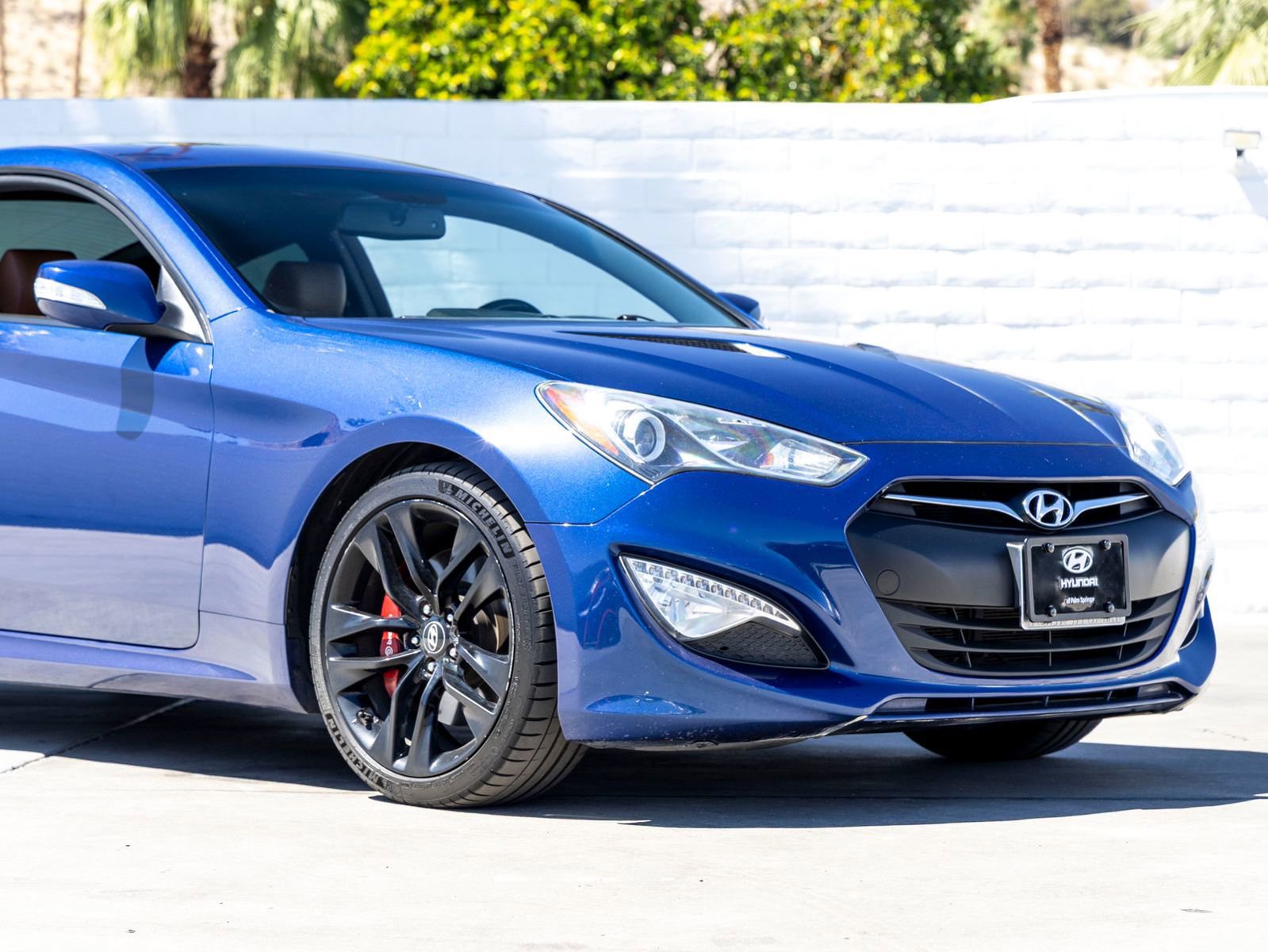 Used 2016 Hyundai Genesis Coupe 3.8 image 3
