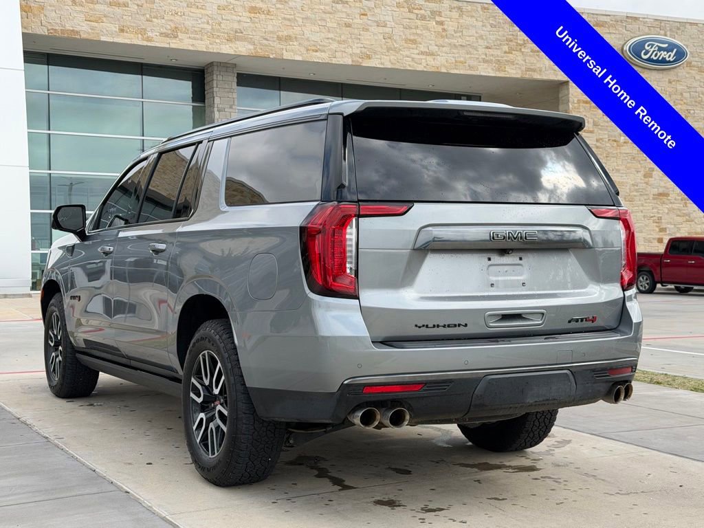 Used 2023 GMC Yukon XL AT4 w/ Technology Package AWD/4WD image 12