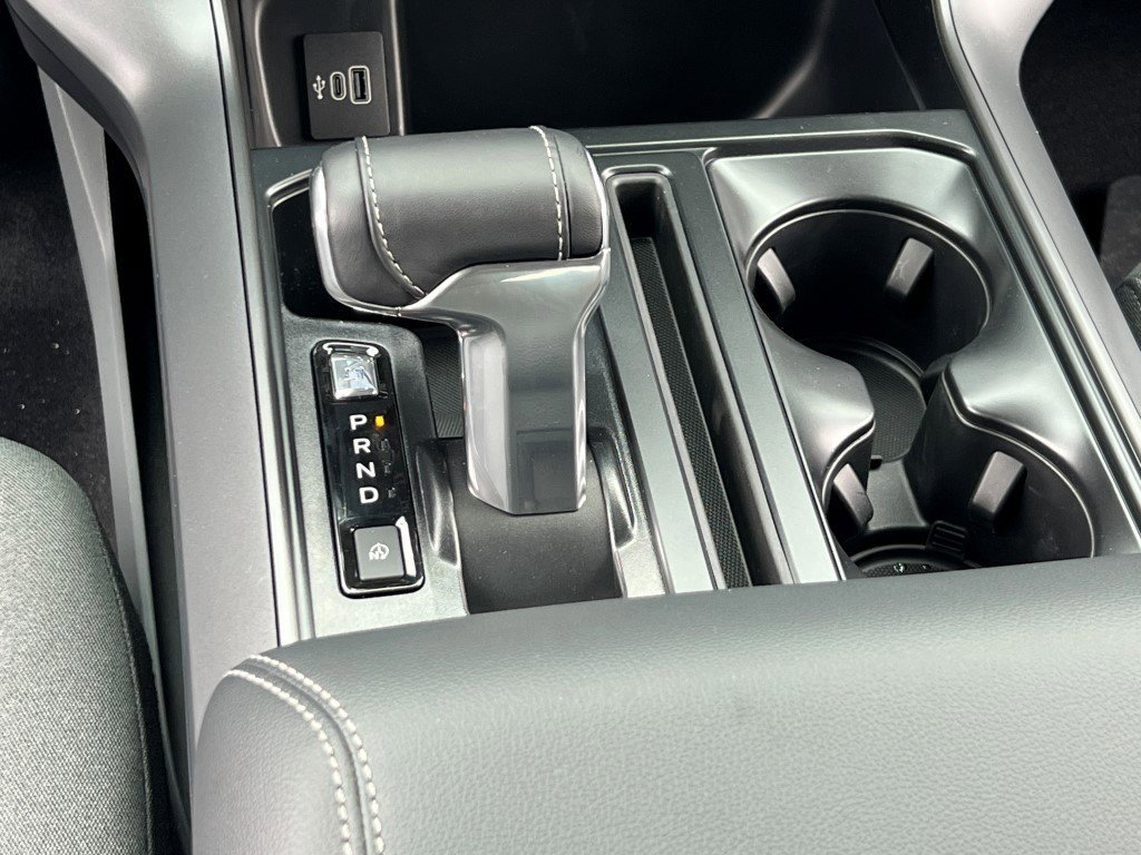 New 2025 Ford F150 Lightning XLT image 18