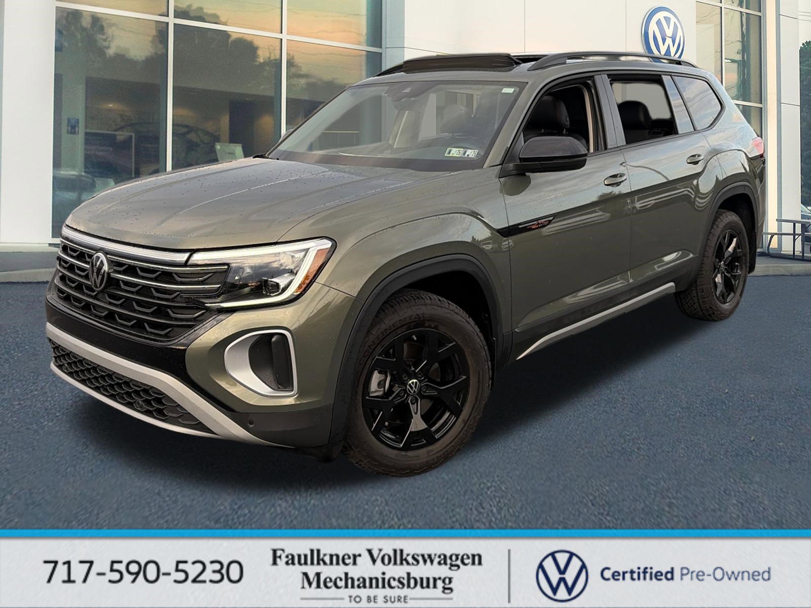 Used 2024 Volkswagen Atlas Peak Edition SE image 1