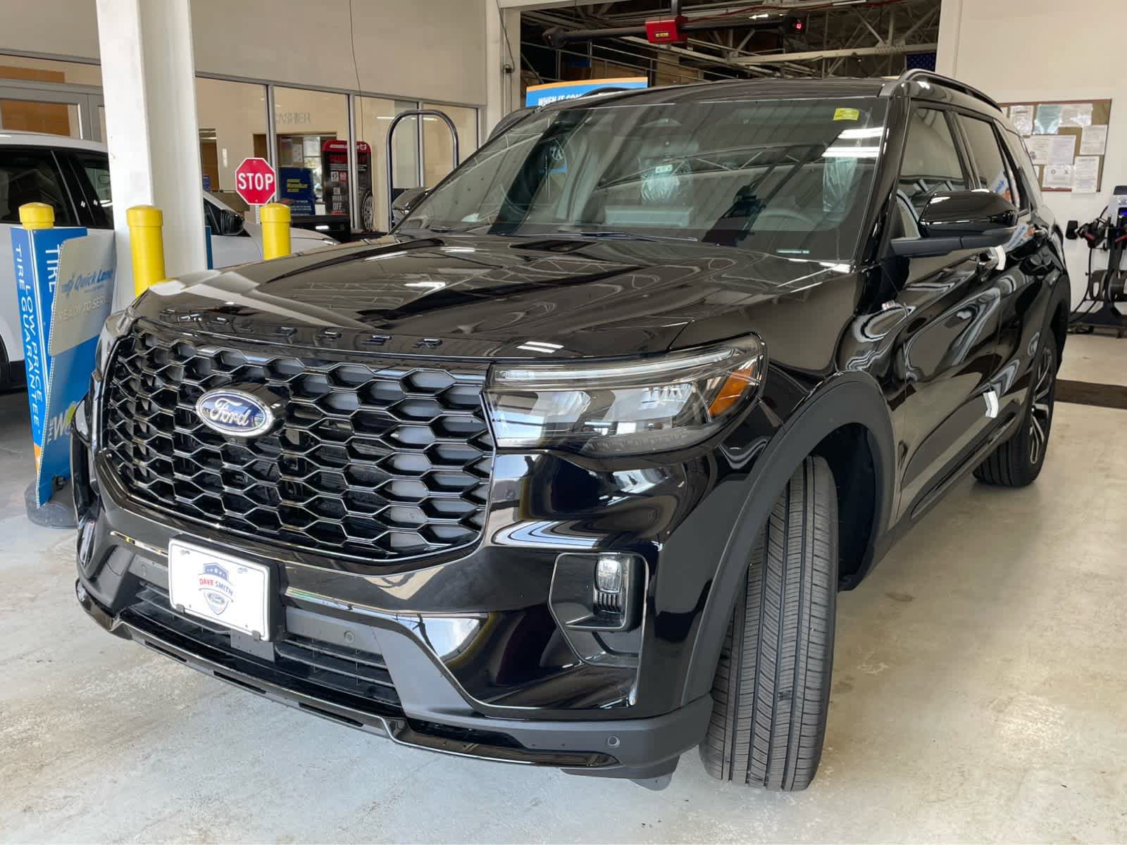 New 2026 Ford Explorer ST-Line AWD/4WD image 4