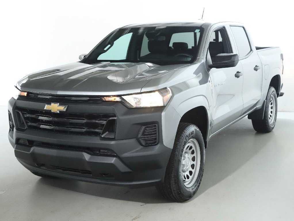 Used 2023 Chevrolet Colorado W/T w/ Safety Package image 3
