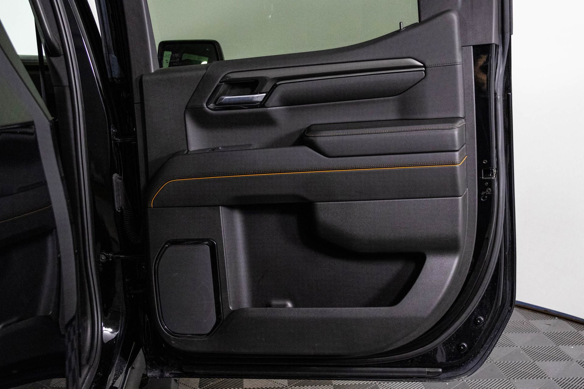 Certified 2024 GMC Sierra 1500 AT4 w/ Technology Package image 36