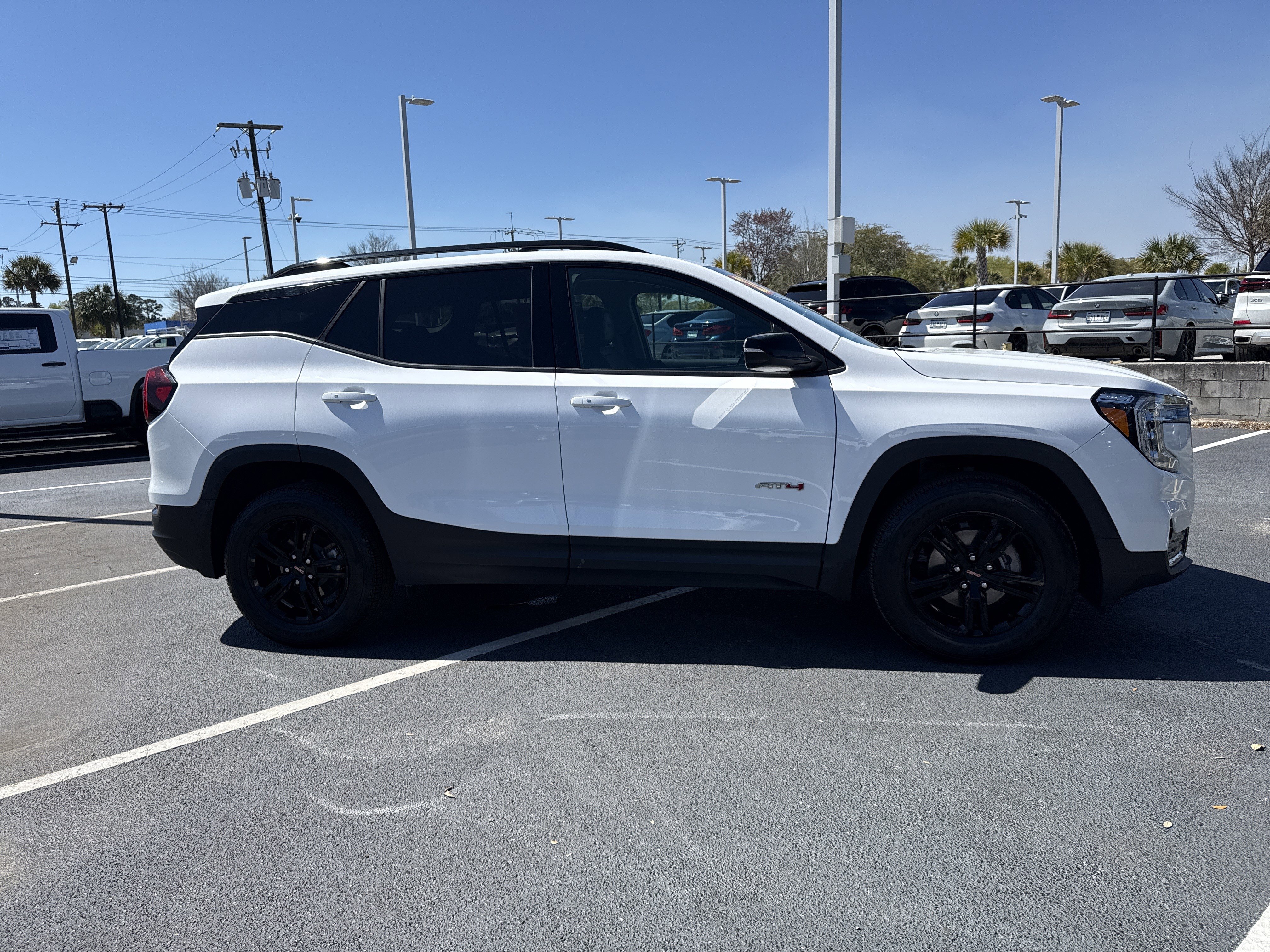 Used 2023 GMC Terrain AT4 image 15