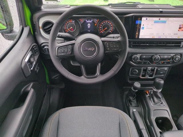 New 2025 Jeep Gladiator Sport AWD/4WD image 16