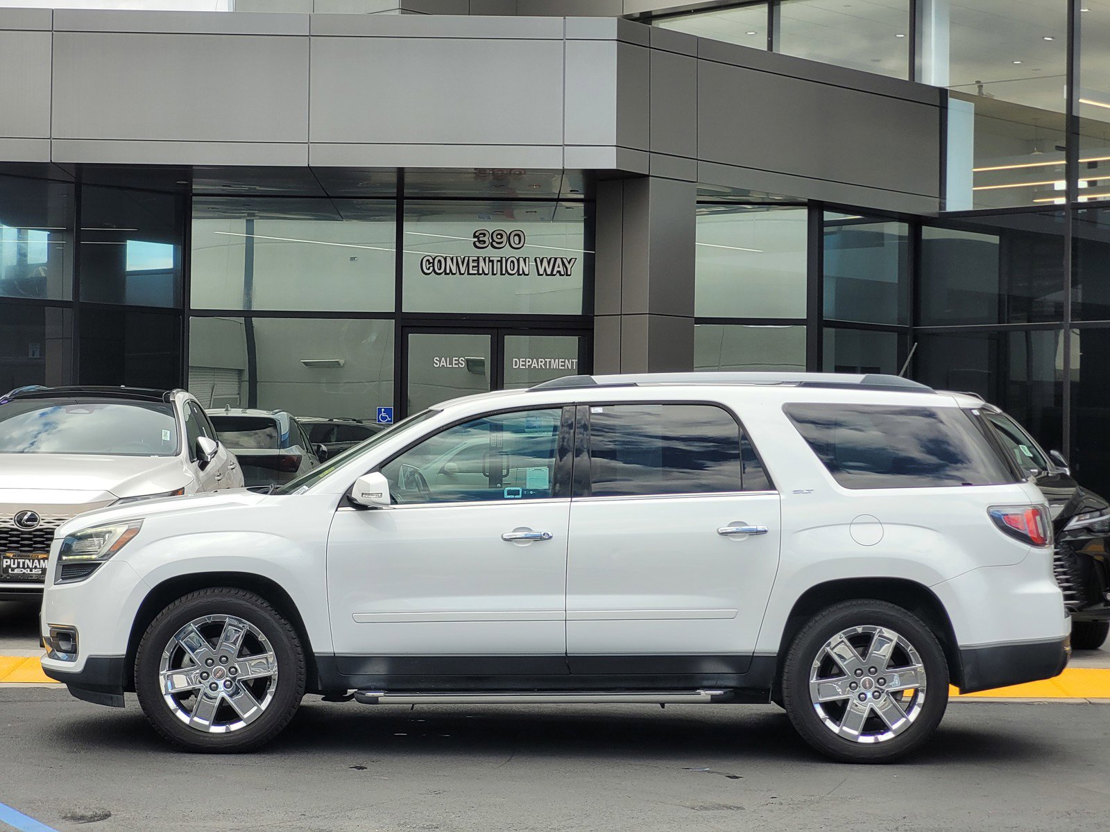 Used 2017 GMC Acadia Limited SLT image 7
