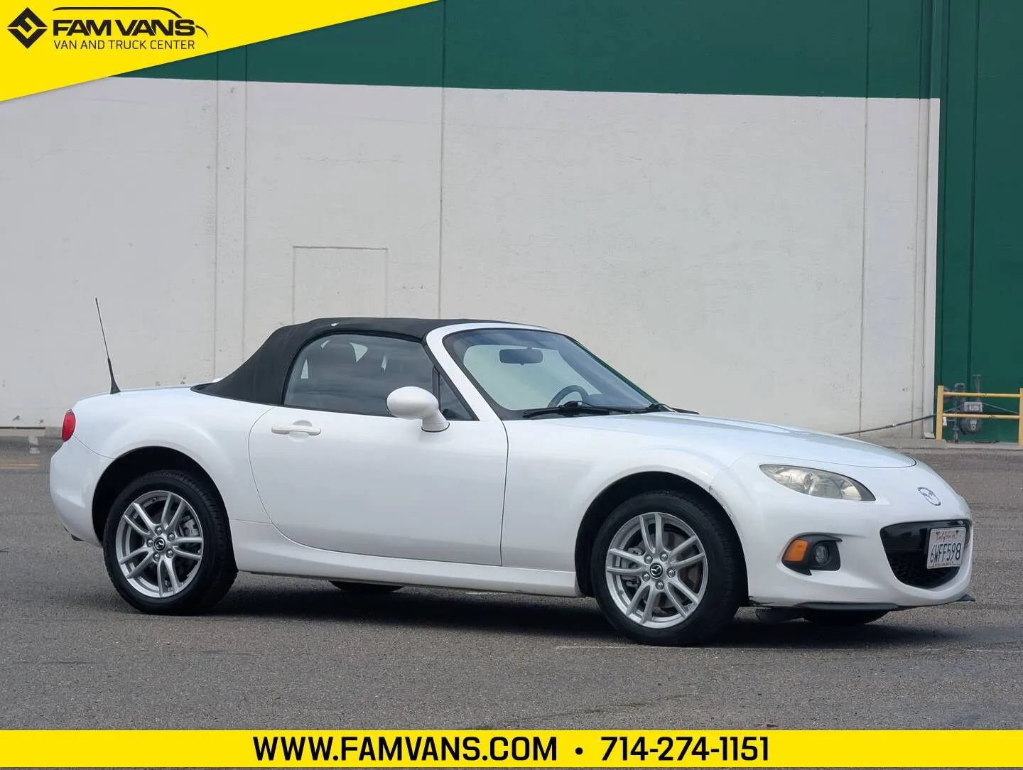Used 2013 MAZDA MX-5 Miata Sport RWD image 2