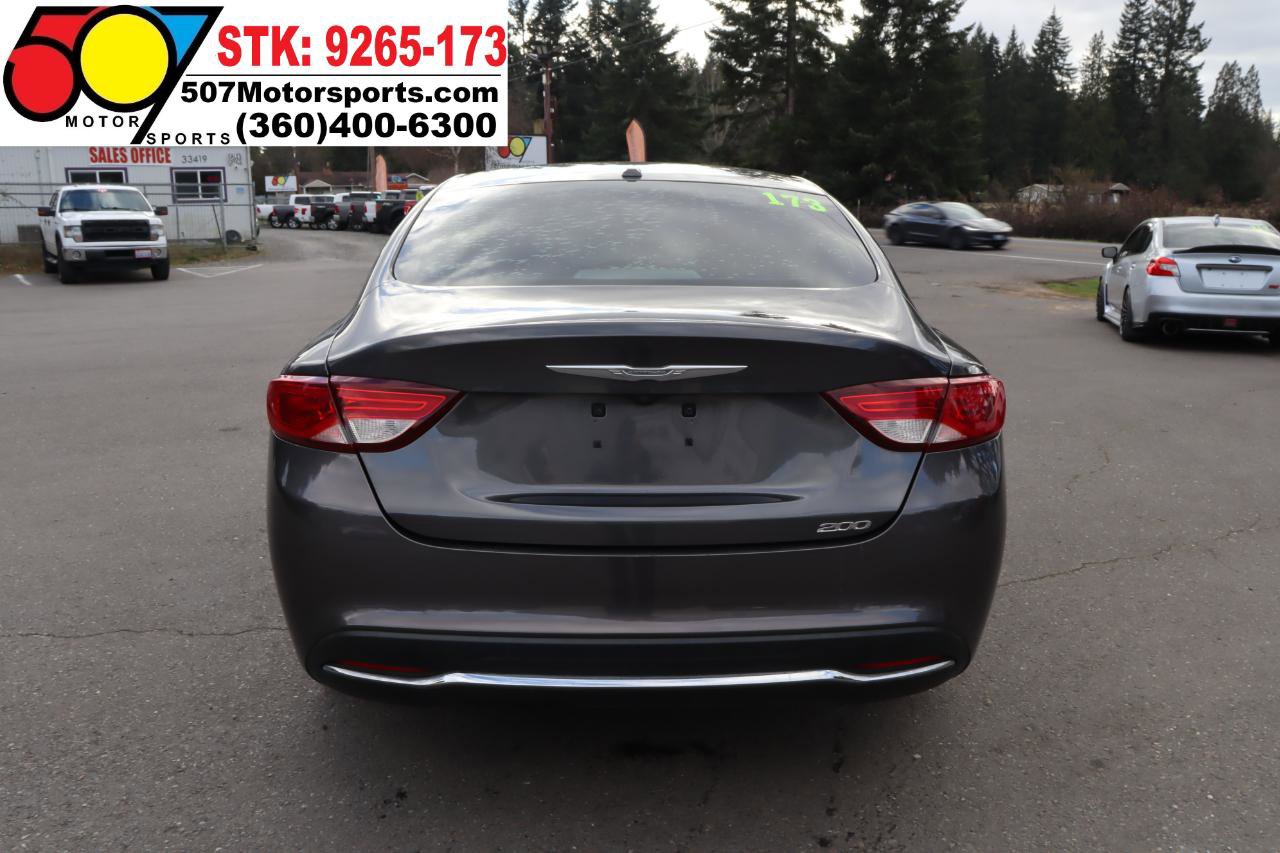 Used 2016 Chrysler 200 Limited w/ Convenience Group image 7