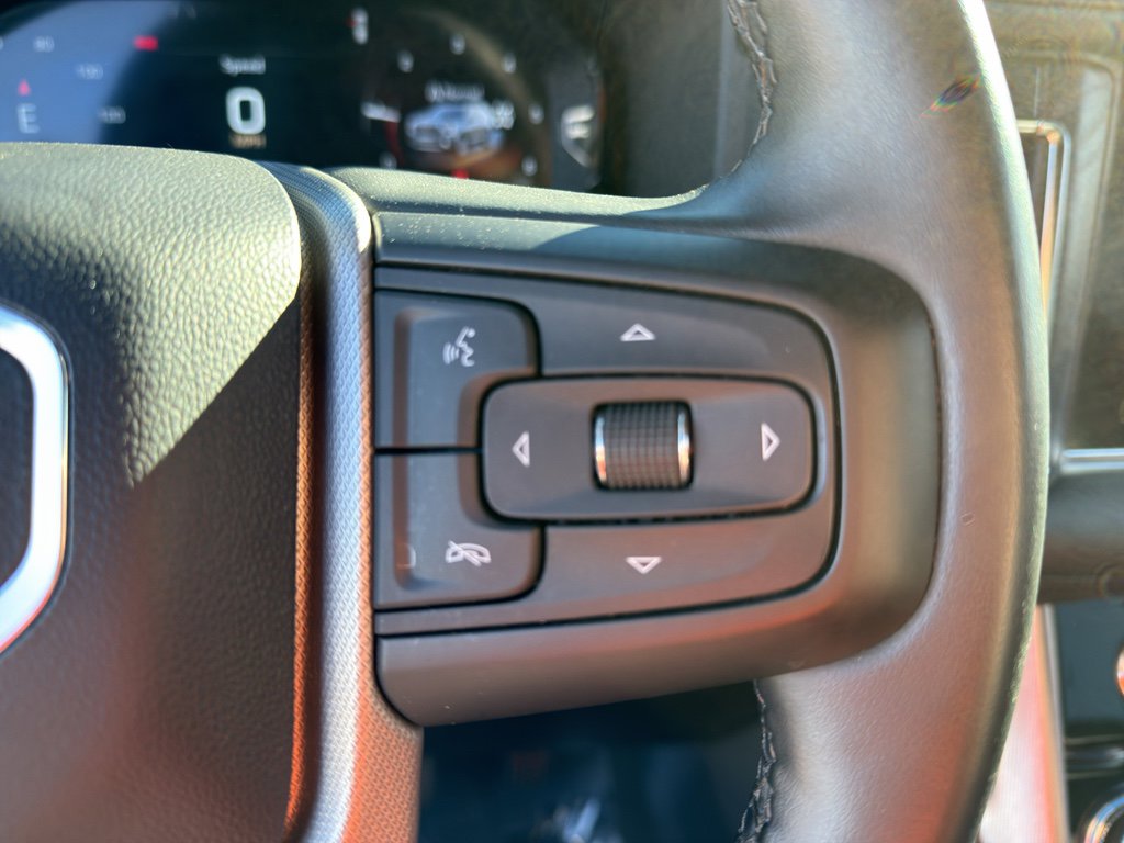 Used 2024 GMC Yukon Denali image 21