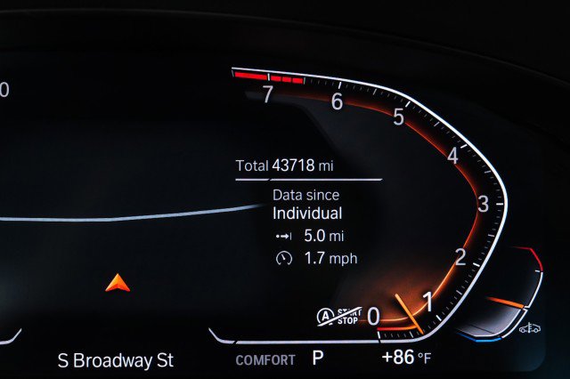 Used 2020 BMW 540i xDrive image 19