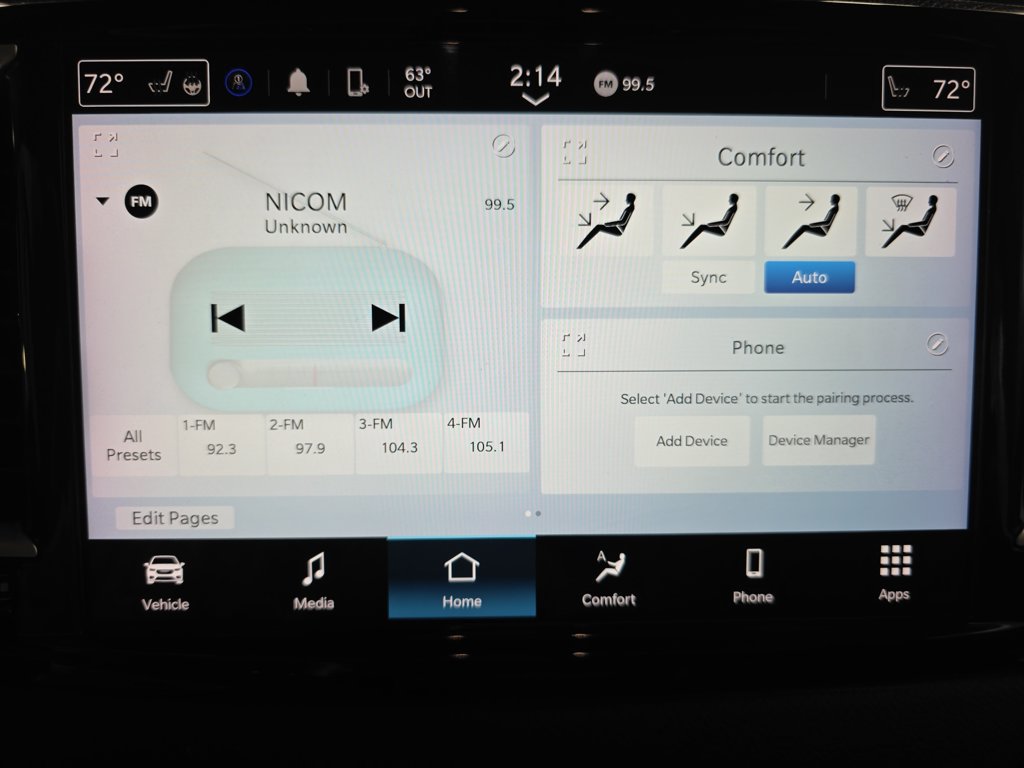 Used 2023 Chrysler Pacifica Touring-L FWD image 24