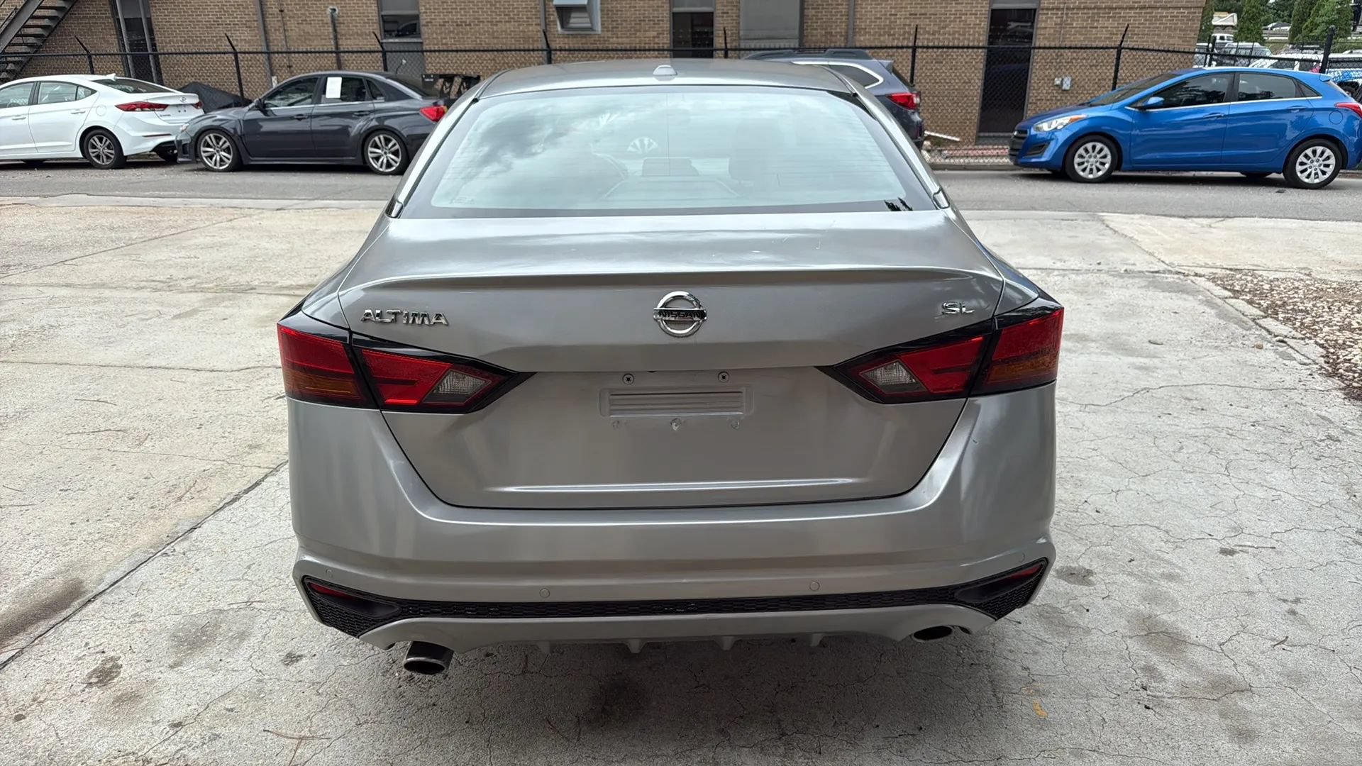 Used 2019 Nissan Altima 2.5 SL FWD image 6