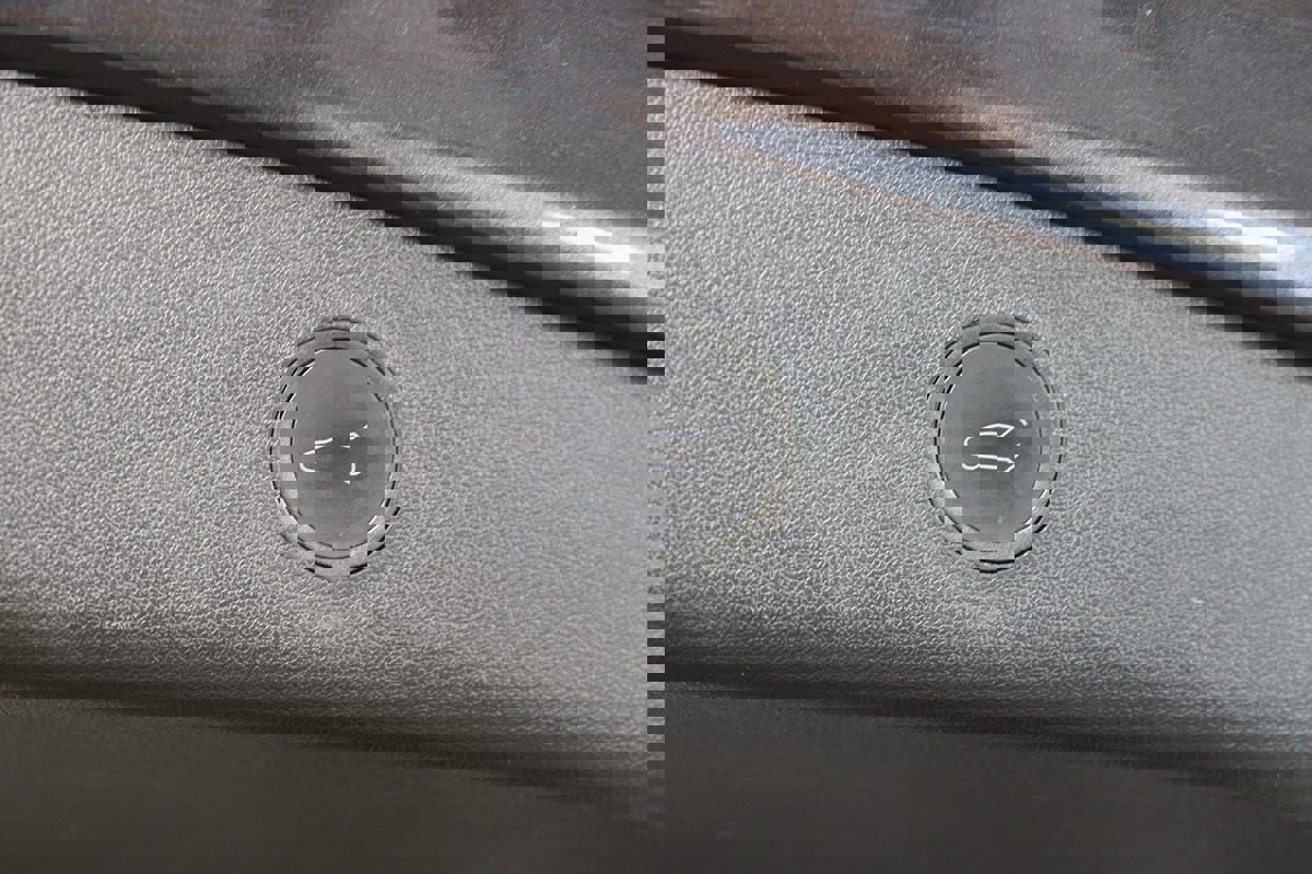 Used 2023 Tesla Model 3 Standard Range image 25