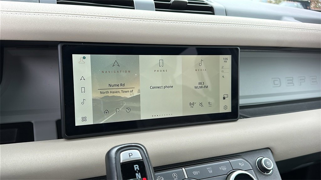 Certified 2023 Land Rover Defender 110 X-Dynamic SE image 18