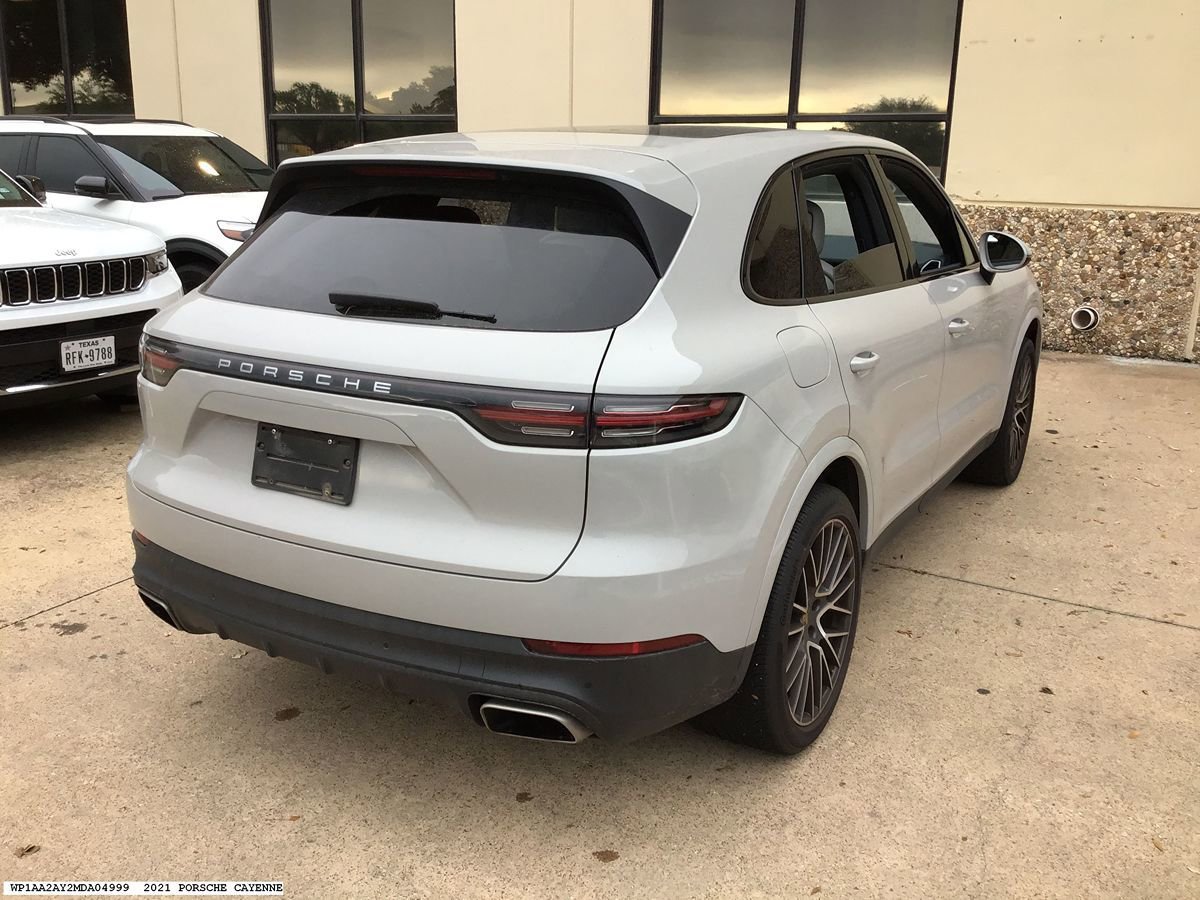 Used 2021 Porsche Cayenne AWD/4WD image 4