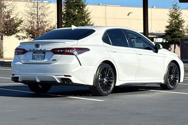 Used 2022 Toyota Camry XSE image 5