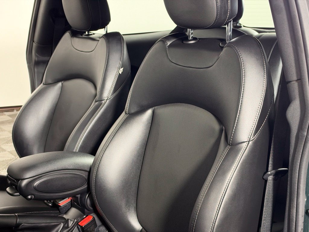 Used 2014 MINI Cooper 2-Door Hardtop FWD image 28