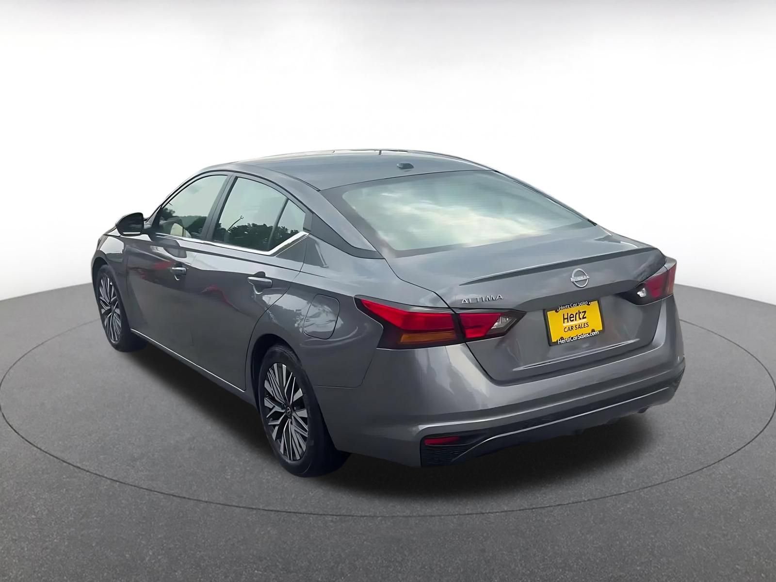Used 2026 Nissan Altima 2.5 SV FWD image 10