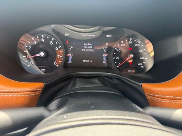 Used 2025 Jeep Compass Limited w/ Sun & Sound Group AWD/4WD image 14