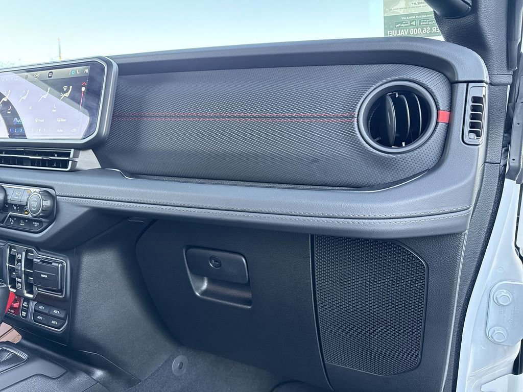 Used 2024 Jeep Wrangler Unlimited Rubicon image 30