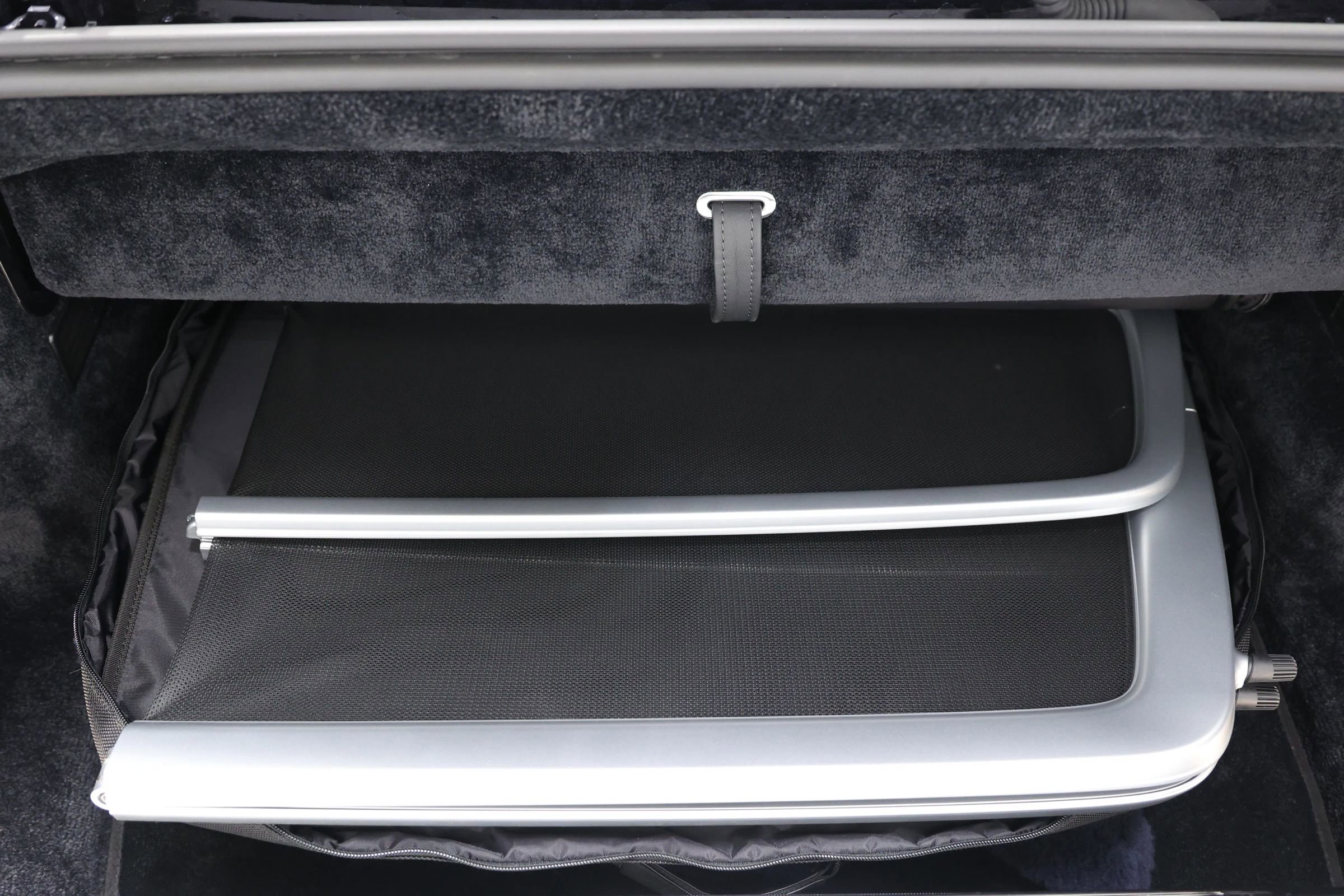 Used 2016 Rolls-Royce Dawn image 60