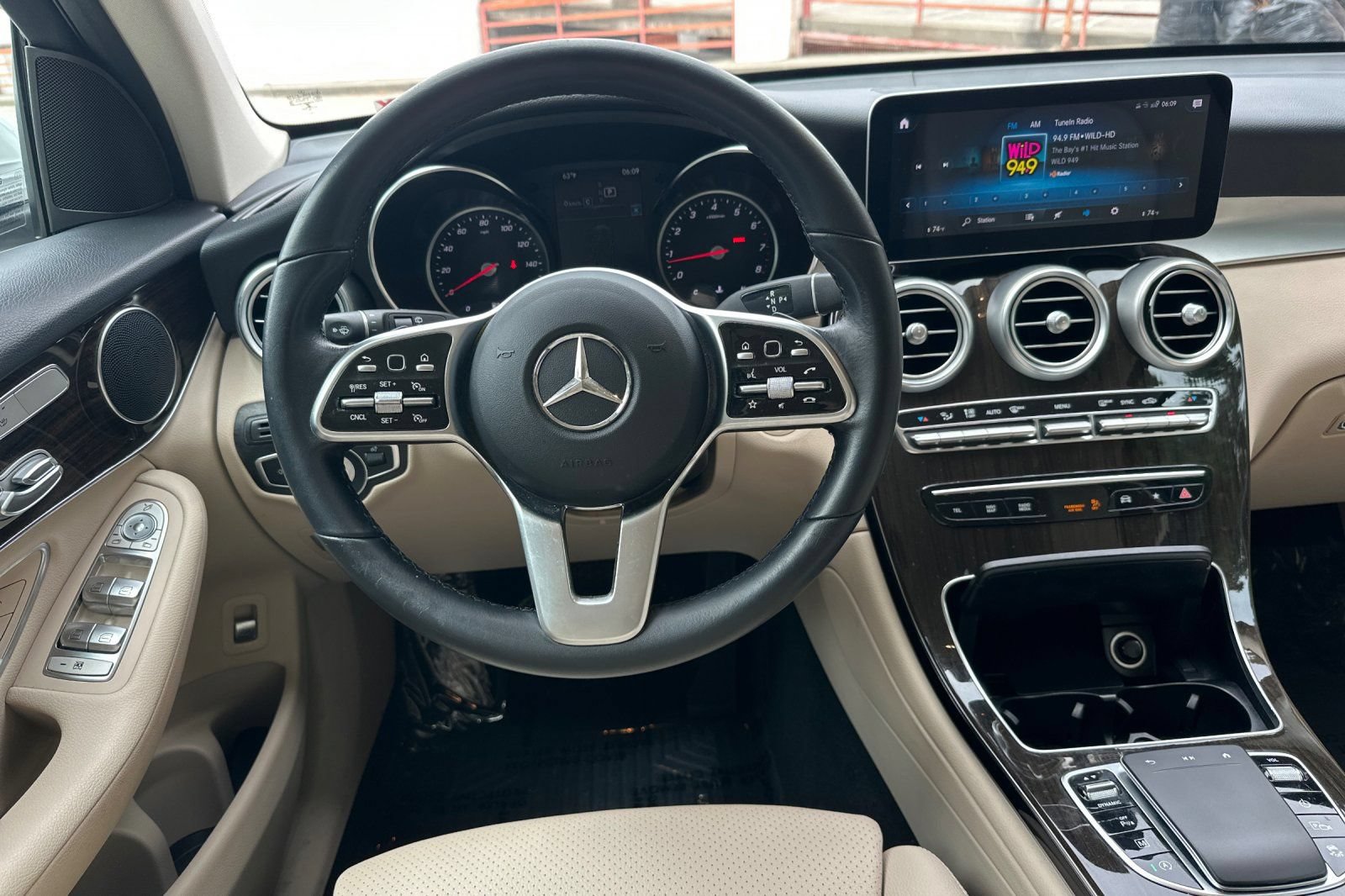 Used 2021 Mercedes-Benz GLC 300 4MATIC image 18