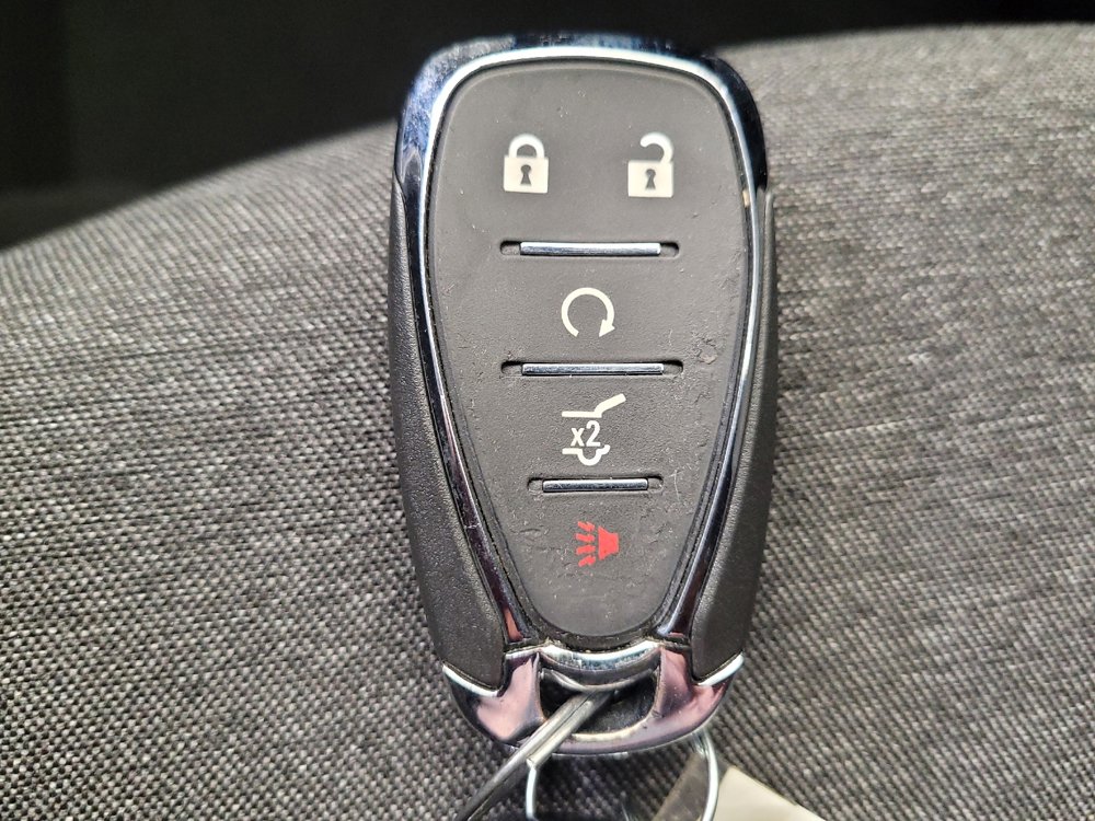 Used 2024 Chevrolet Equinox LT w/ LPO, Floor Liner Package FWD image 32