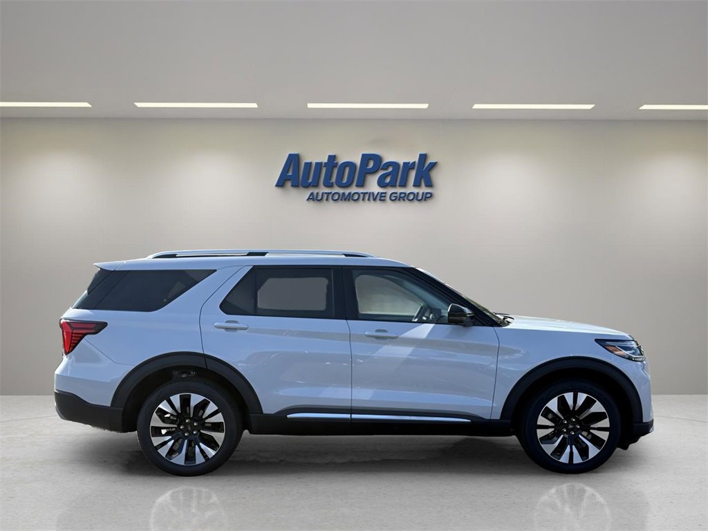 New 2025 Ford Explorer Platinum image 8