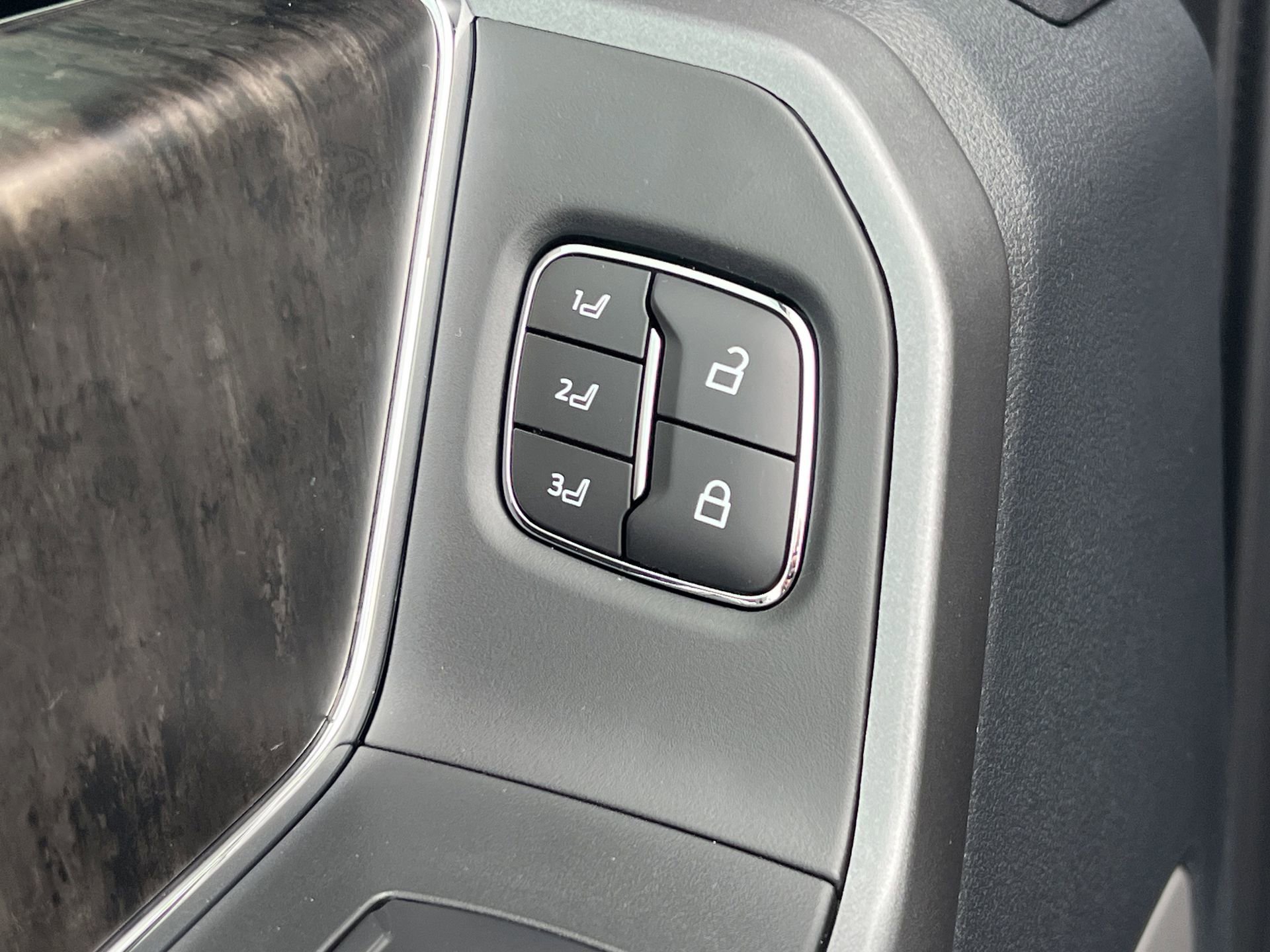 New 2026 Ford F350 Lariat w/ Black Appearance Package image 15