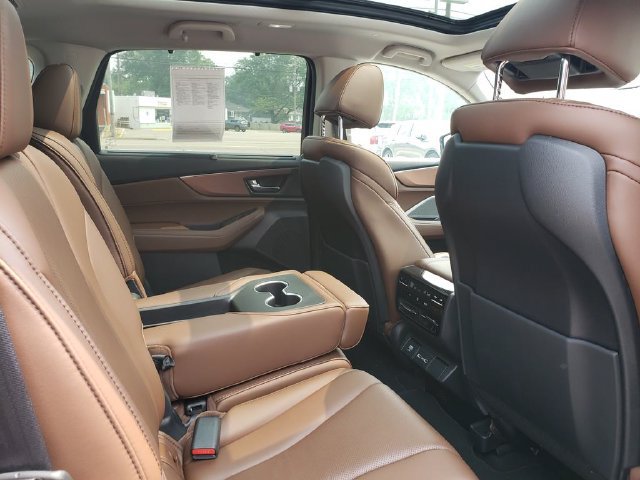 Used 2023 Acura MDX w/ Technology Package AWD/4WD image 15