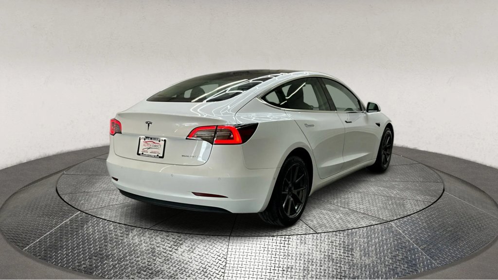 Used 2018 Tesla Model 3 Long Range image 8